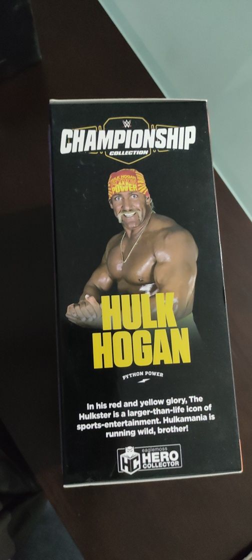Boneco Hulk Hogan WWE