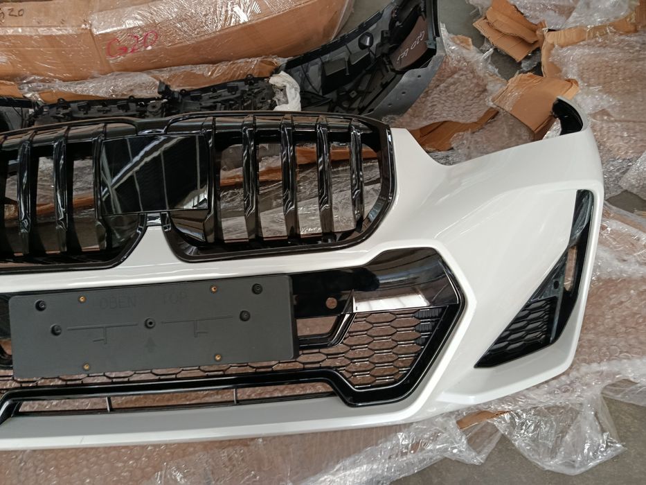 Б/у оригінальний бампер в зборі BMW U1 X1  M-Pack 2022-2025