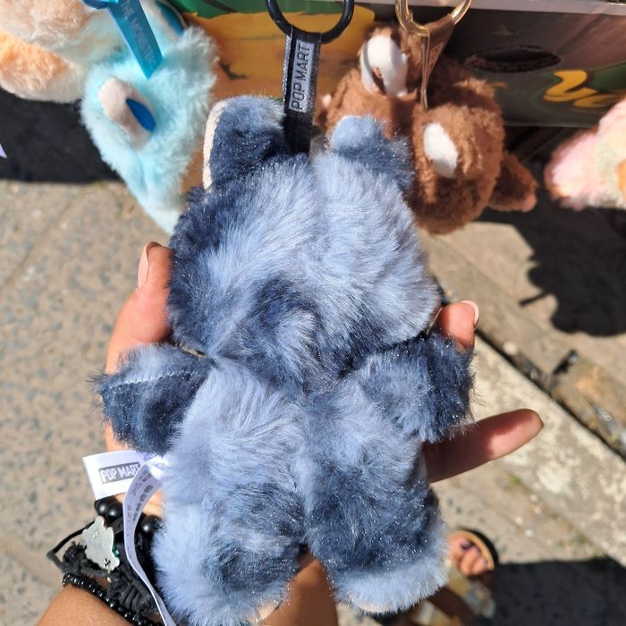 Labubu lafufu seria Big into energy kolor Secret szary polecam