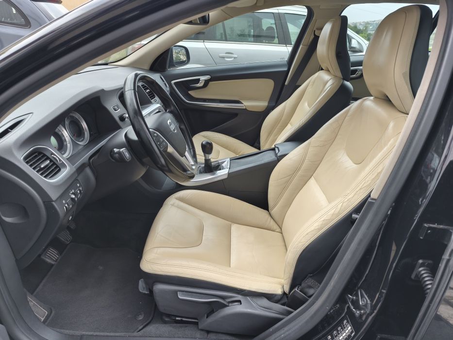 Volvo V60 2.0D 163cv