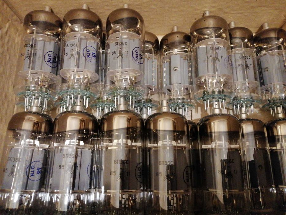 Радиолампа 6П36С новые как 6П44С