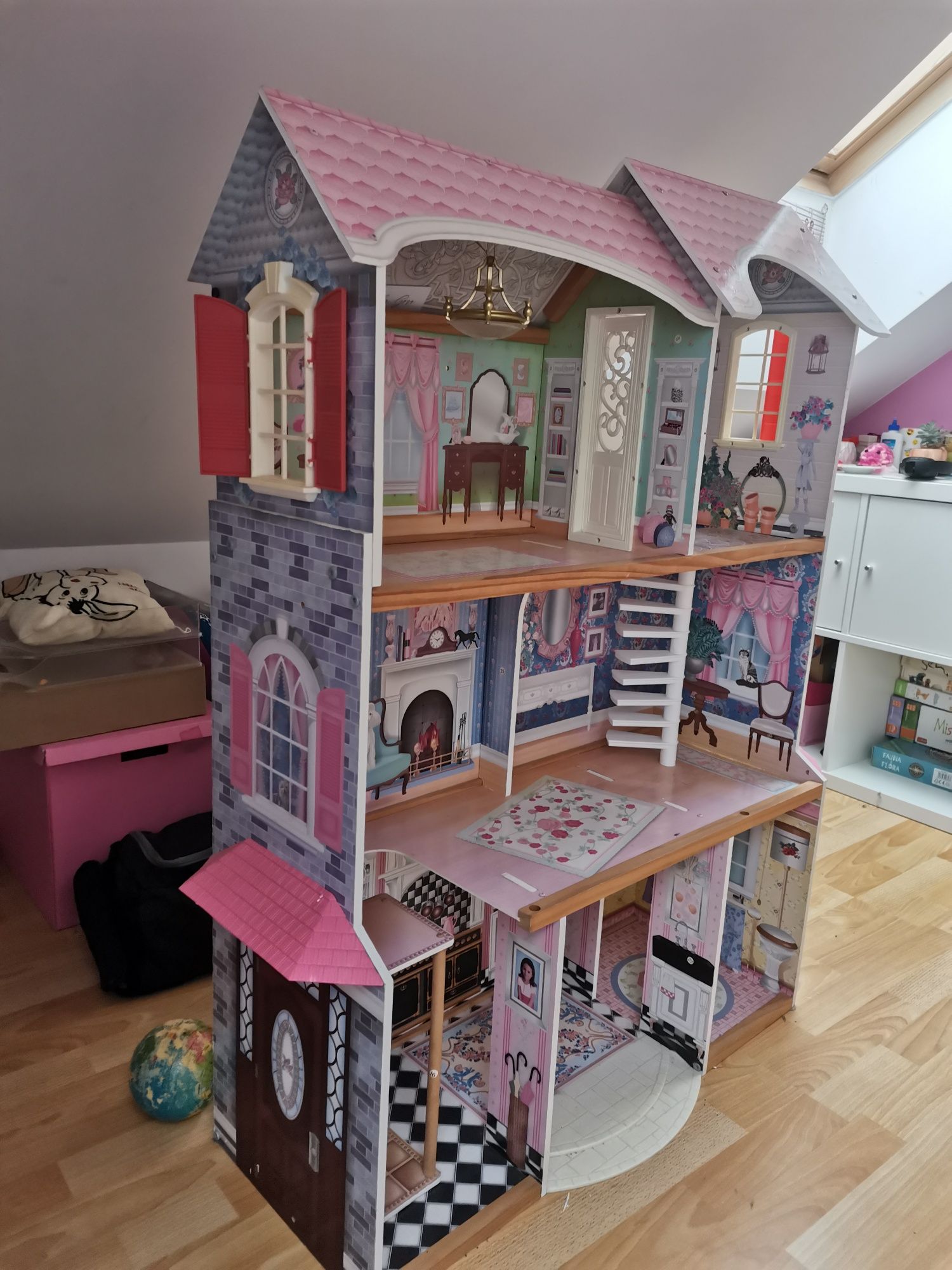 Domek dla lalek duży z windą dla Barbie