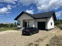 Продається новий будинок з ремонт 500м до центру м. Долина