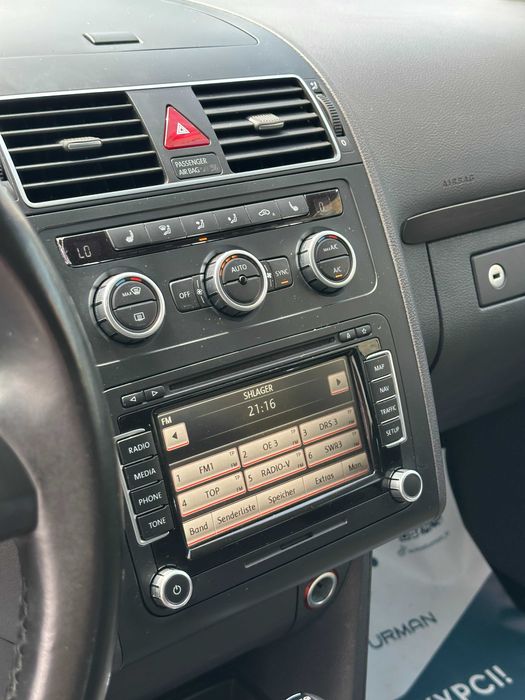 Продам Volkswagen Touran  2013 рік можлива розстрочка,кредит,обмін!