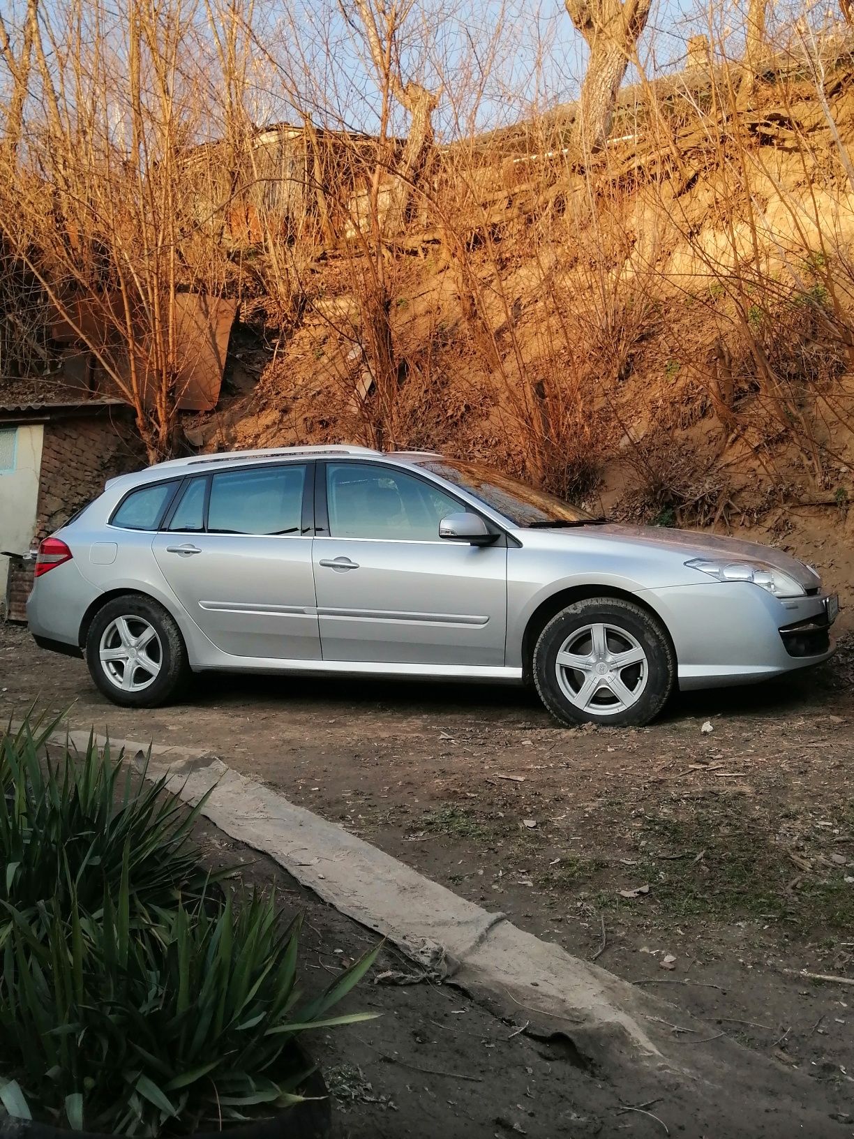 Газ.Бенз.RENAULT LAGUNA.3. 2009Р.2.0.