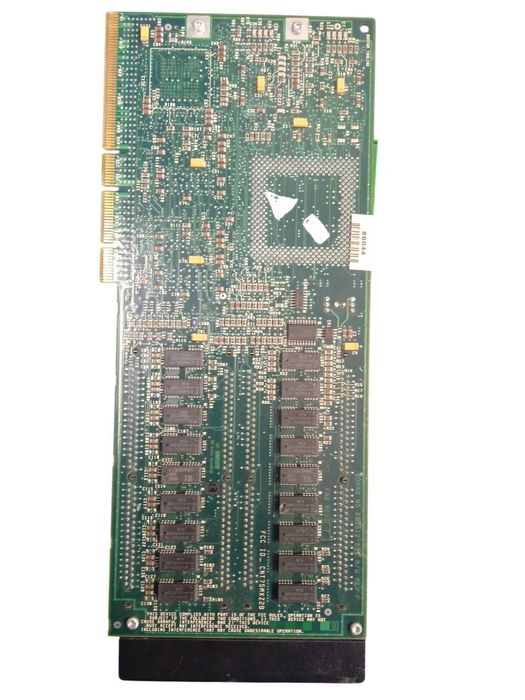 Płyta główna Compaq 211420 -001 z procesorem i 2 kostkami ram.