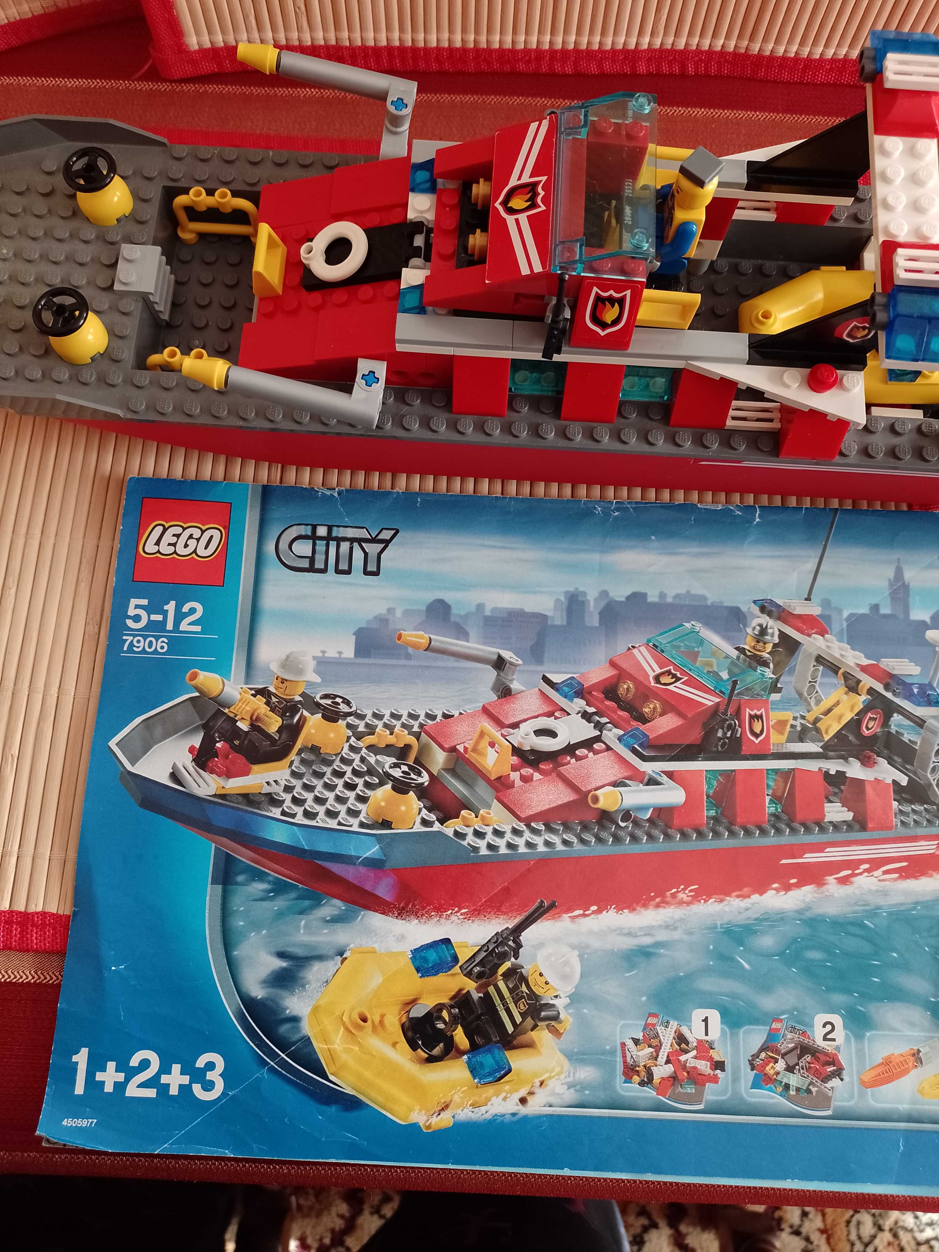 klocki lego city-7906 łódź strażacka