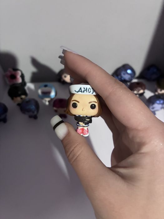 продам всю колекцію stranger things funko pop