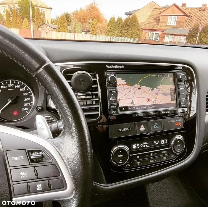 Mitsubishi Outlander 3.0v6 Limited GT pakiet Samurai 7os. 4x4