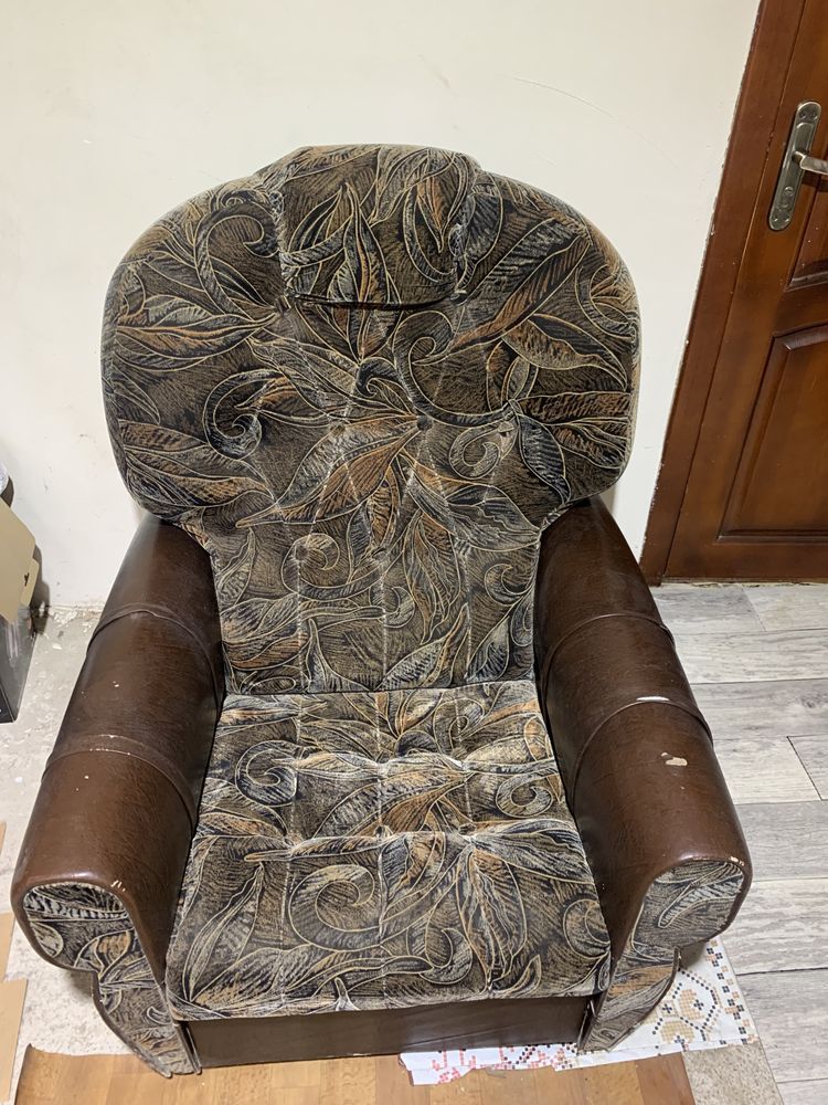 Продам крісло б/у