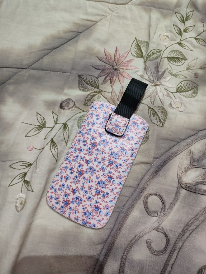 Pokrowiec na telefon