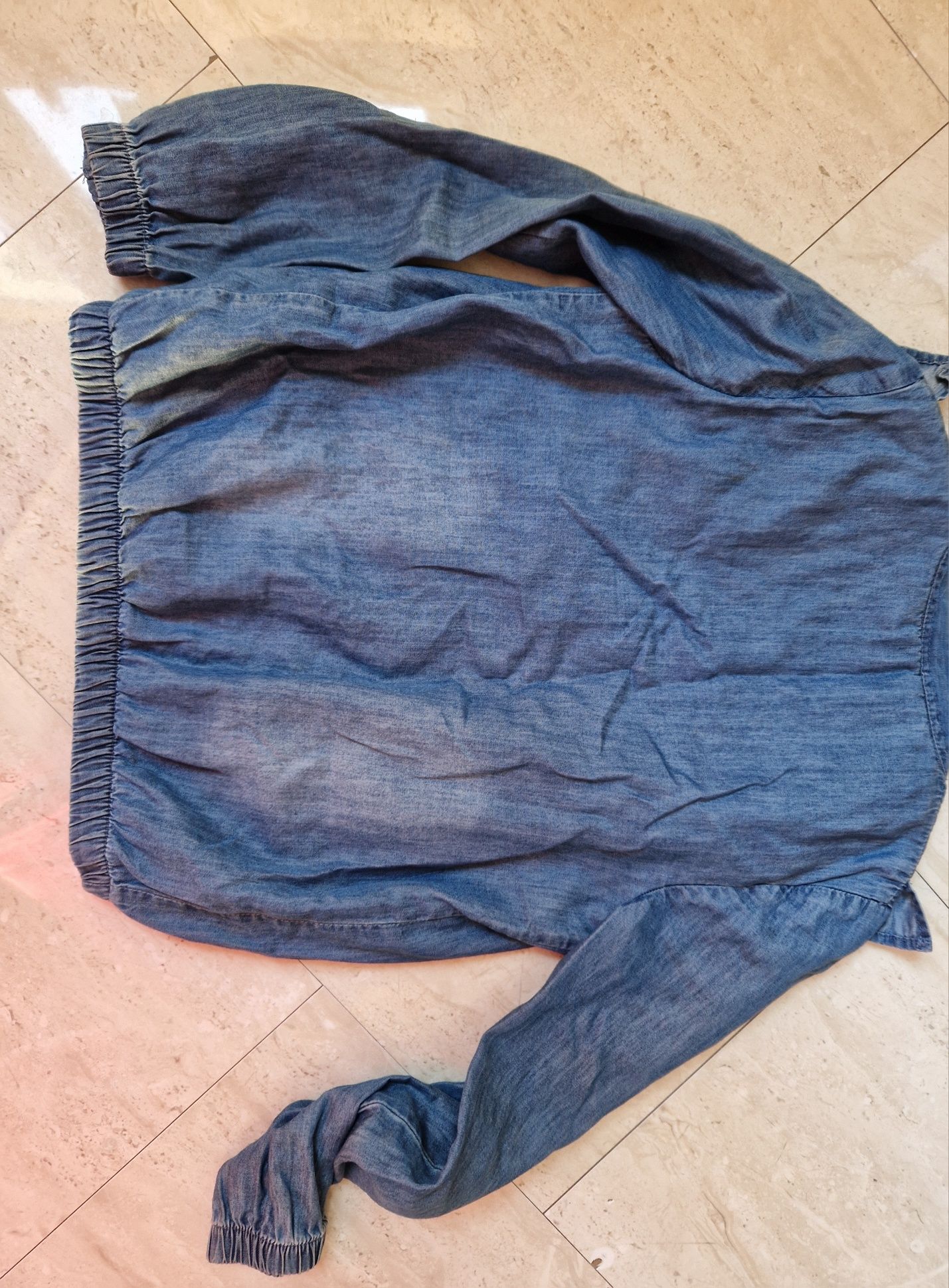 Dżinsowa bluza z falbanką 128 na 7-8 lat