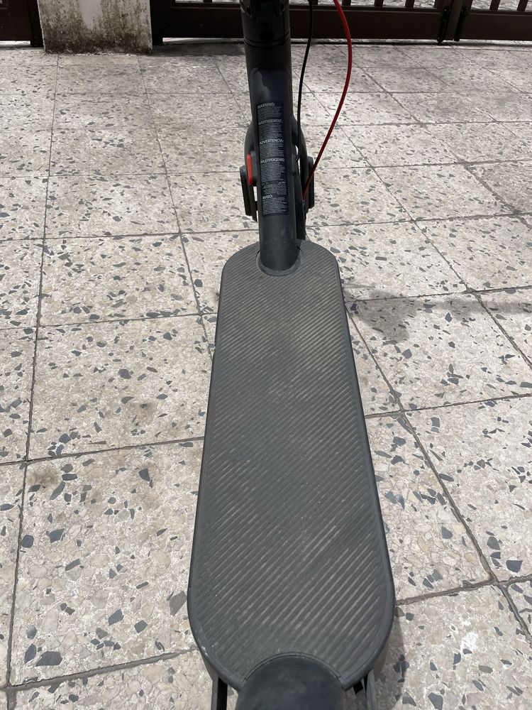 Trotinete Elétrica Xiaomi Mi Electric Scooter 4 Pro (Gen 2) Preta
