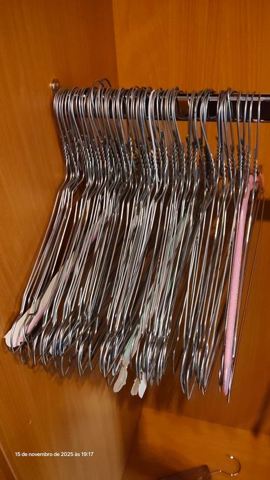 Cabide simples de ferro