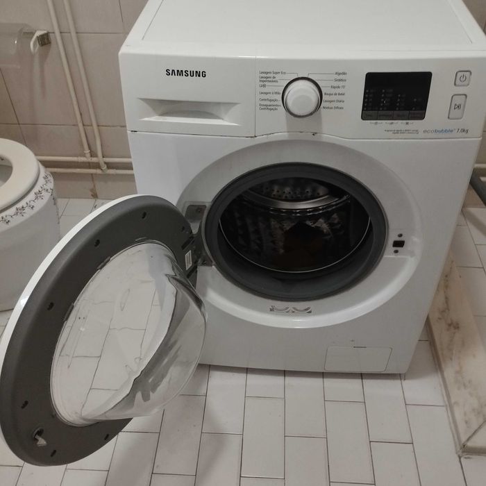 Máquina de lavar roupa Samsung