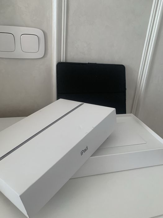 Apple iPad 2020 10.2” 128GB (8-го покоління, G8 MYML2RK/A)
