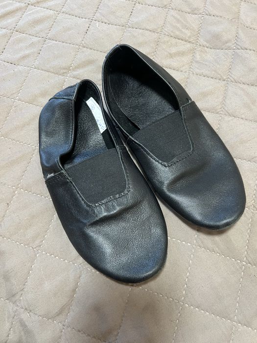 Чешки чорні шкіряні 22 см!