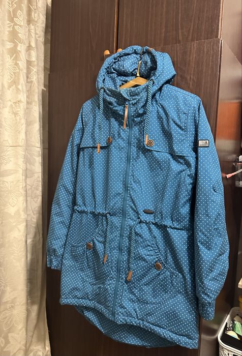 Фирменная горнолыжная парка A life and kichin