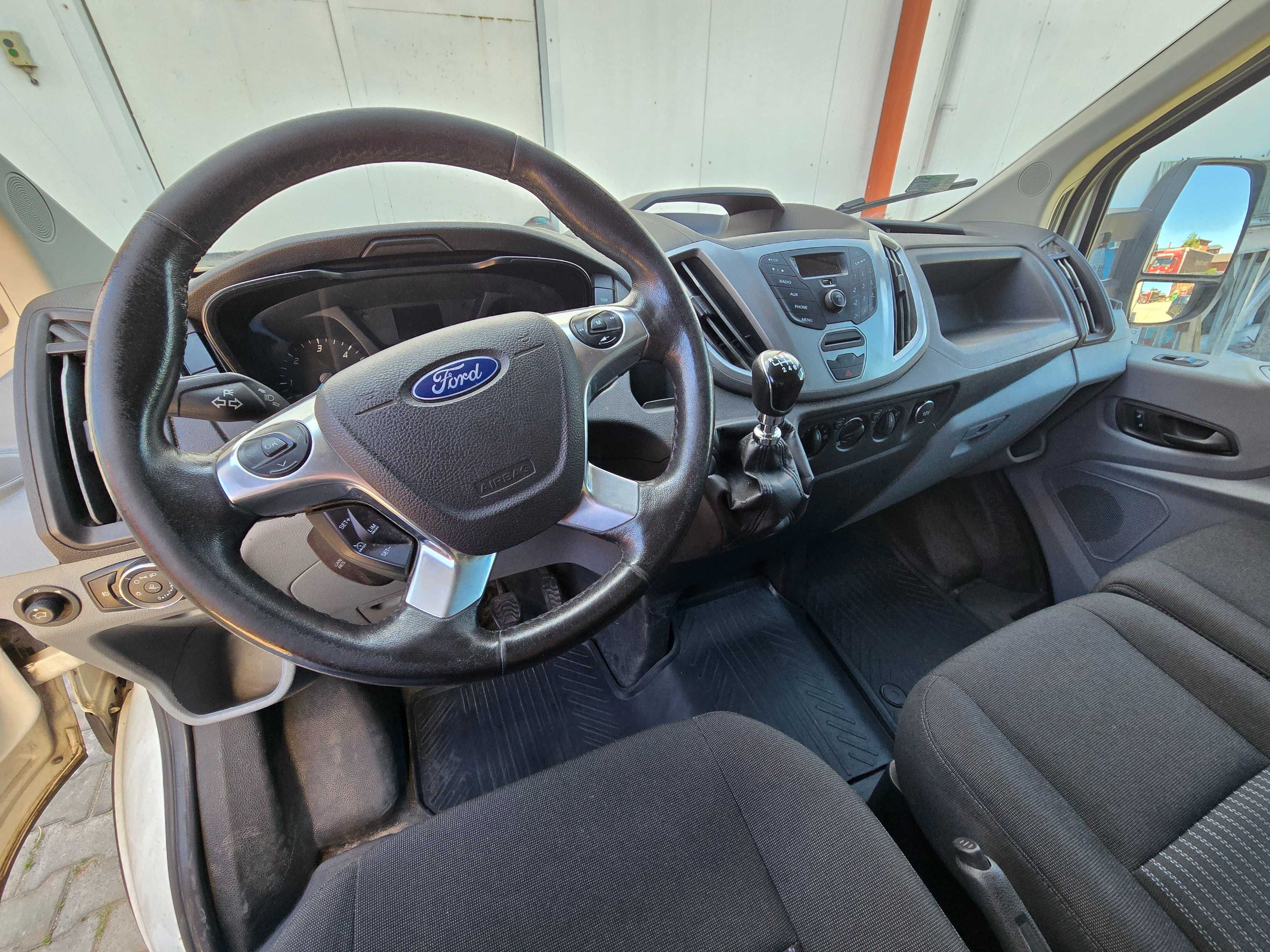 Ford Transit - plandeka - z niskim przebiegiem