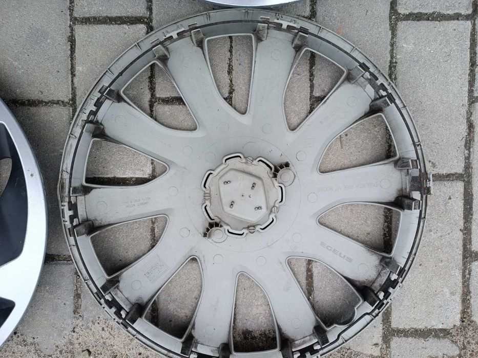 Оригінальний ковпак Renaul R15/16.