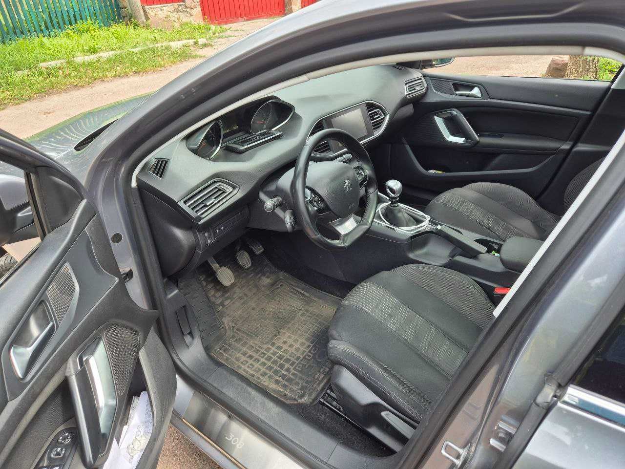 Peugeot 308 2015  1.6 BlueHdi MТ (120 к.с.) Start/Stop