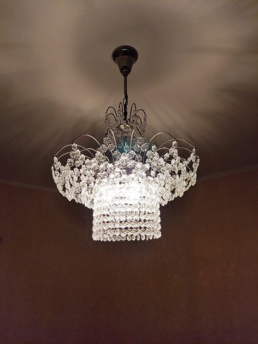 Хрустальная люстра времён СССР.  Отличное состояние.