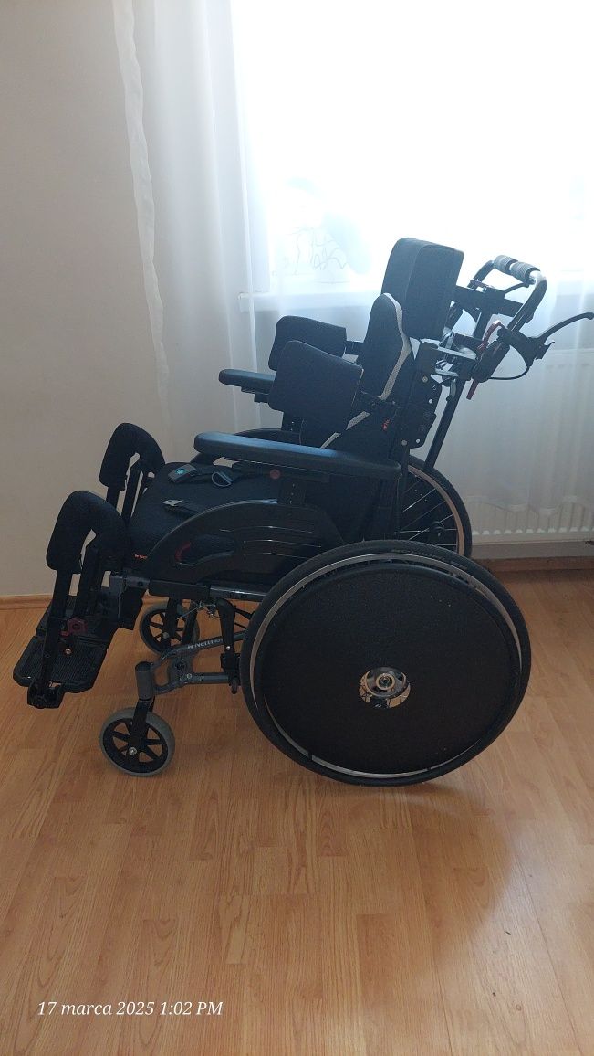 Wózek inwalidzki dla osoby dorosłej