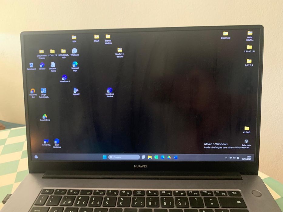Huawei matebook d15