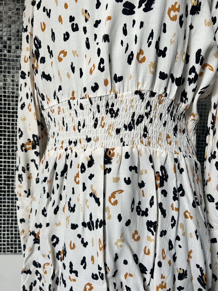 Sukienka deezee bez plecow print nowa M
