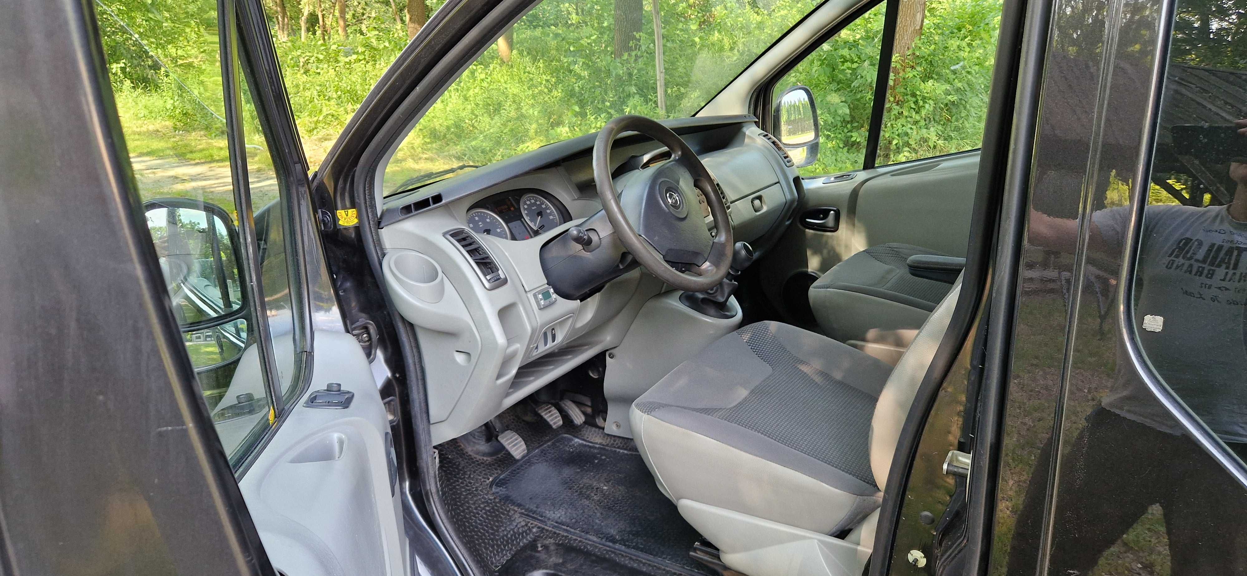 Opel vivaro 5 osob