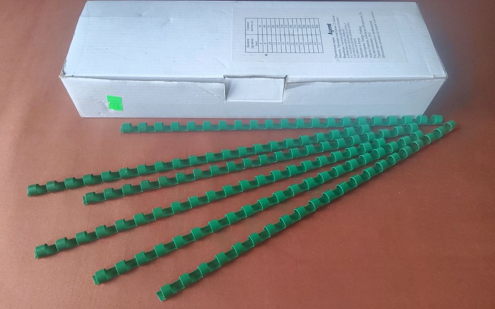 Пружины для биндера брошюровщика переплета пластиковые 8 мм 100 шт.