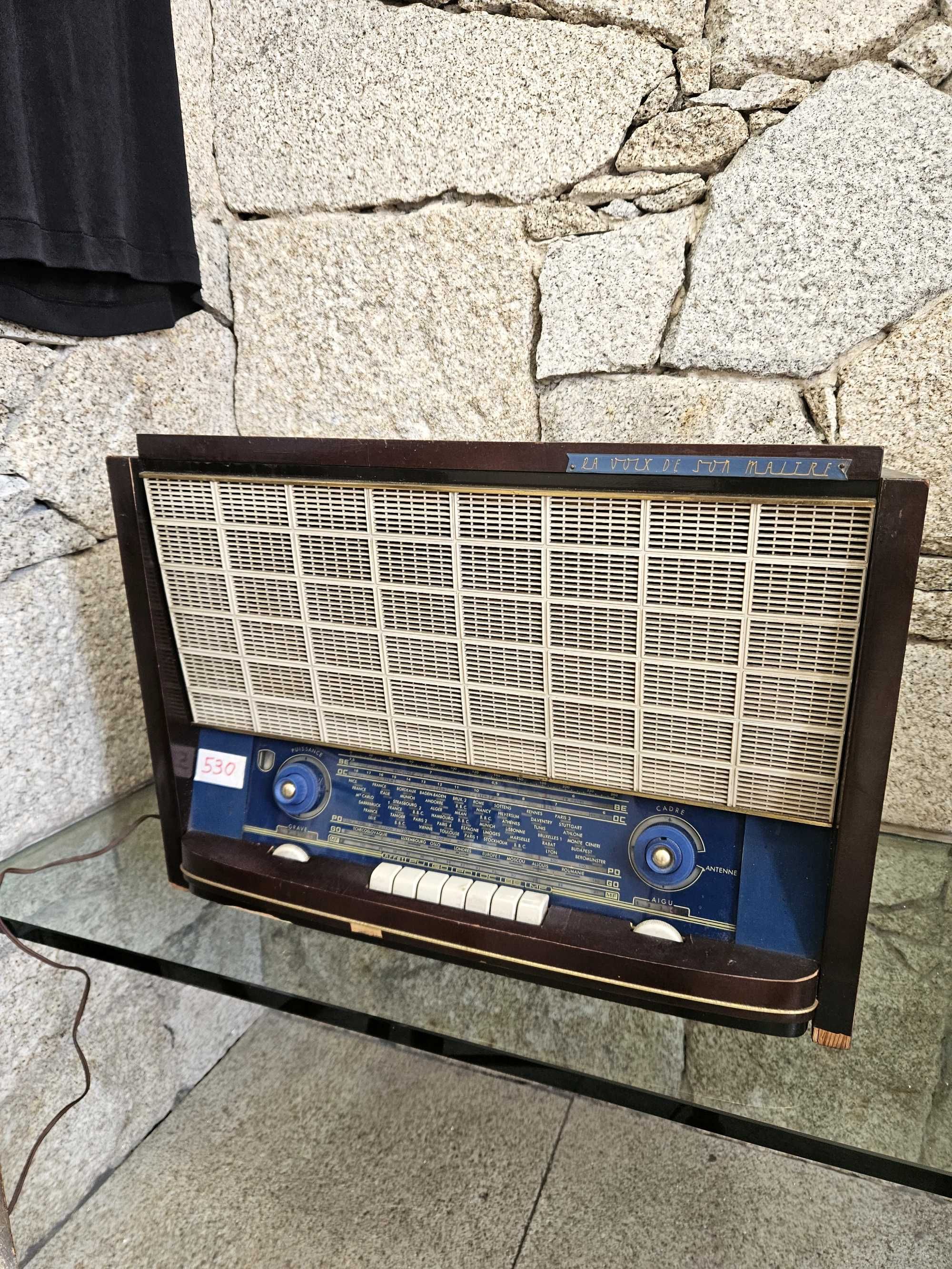 Rádio Vintage La Voix de Son Maître