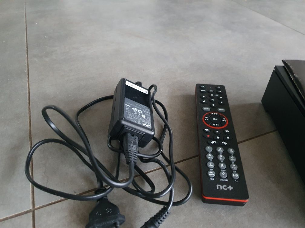 Dekoder cyfrowy nc+ tuner dvb-s  pvr box +