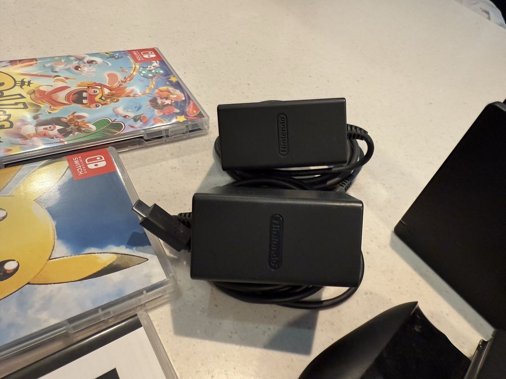 Nintendo Switch Joy-Con v2 Czerwono-niebieski