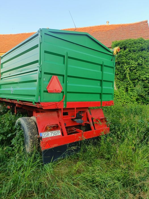 Przyczepy rolnicze Hl8011 wywrotki