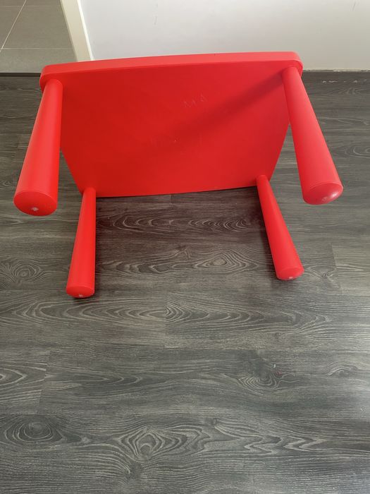 Mesa para atividades infantis