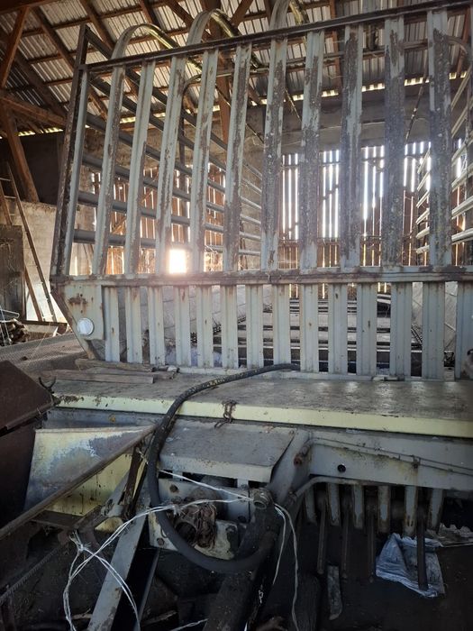 Przyczepa samozbierająca