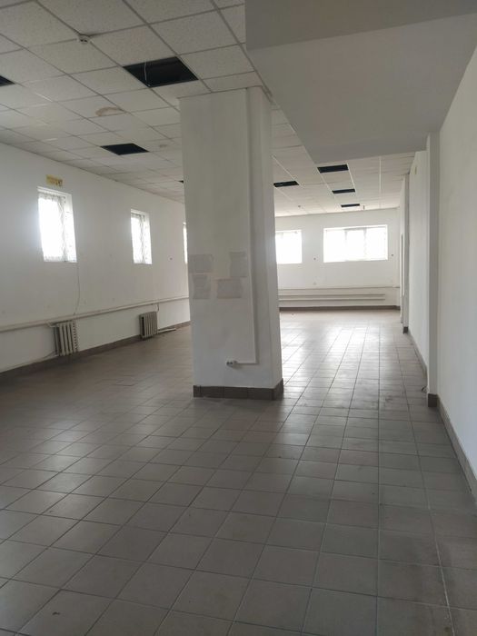Здається в оренду комерційне приміщення  м Радехів