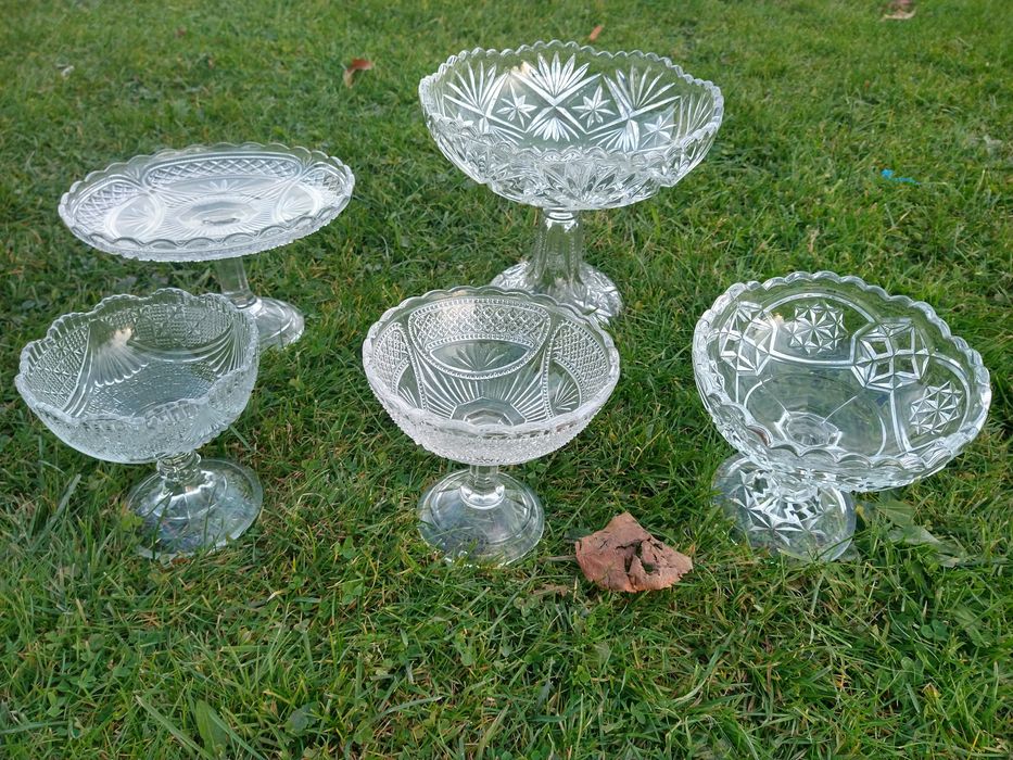 Stare szkło prasowane patery 3 szt