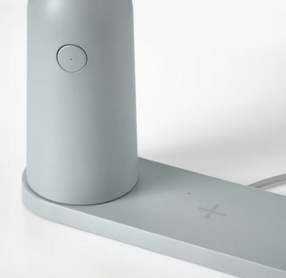 Przenośna lampka ładowarka indukcyjna Bettorp IKEA