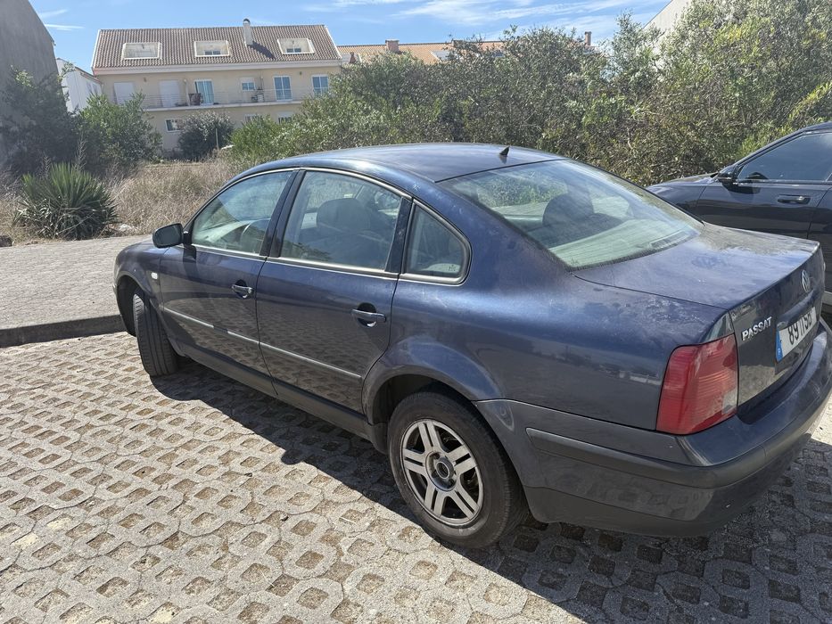 VENDO PASSAT 1.9TDI
