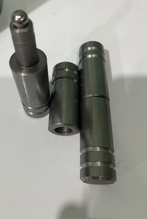 Токарні роботи з металу