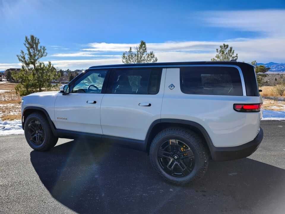 2023 Rivian R1S Launch Edition