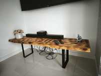 Mesa de apoio à TV