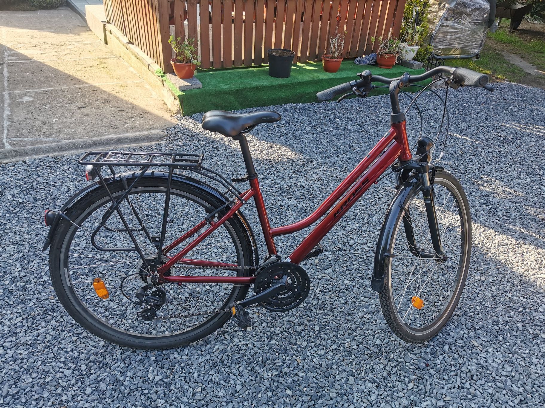 Rower trekkingowy miejski Kross Trans 1.0 28 cali Shimano damka