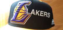 Boné Adidas Los Angeles LA Lakers - Artigo NOVO.