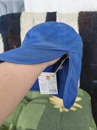 Nowa granatowa czapka z daszkiem i ochrona na kark.