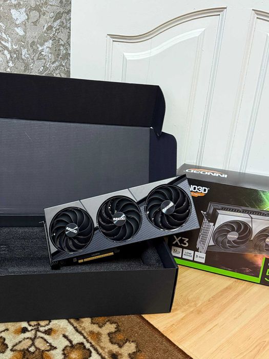 INNO3D PCI-Ex GeForce RTX 5090 X3 OC 32GB GDDR7 - Відеокарта