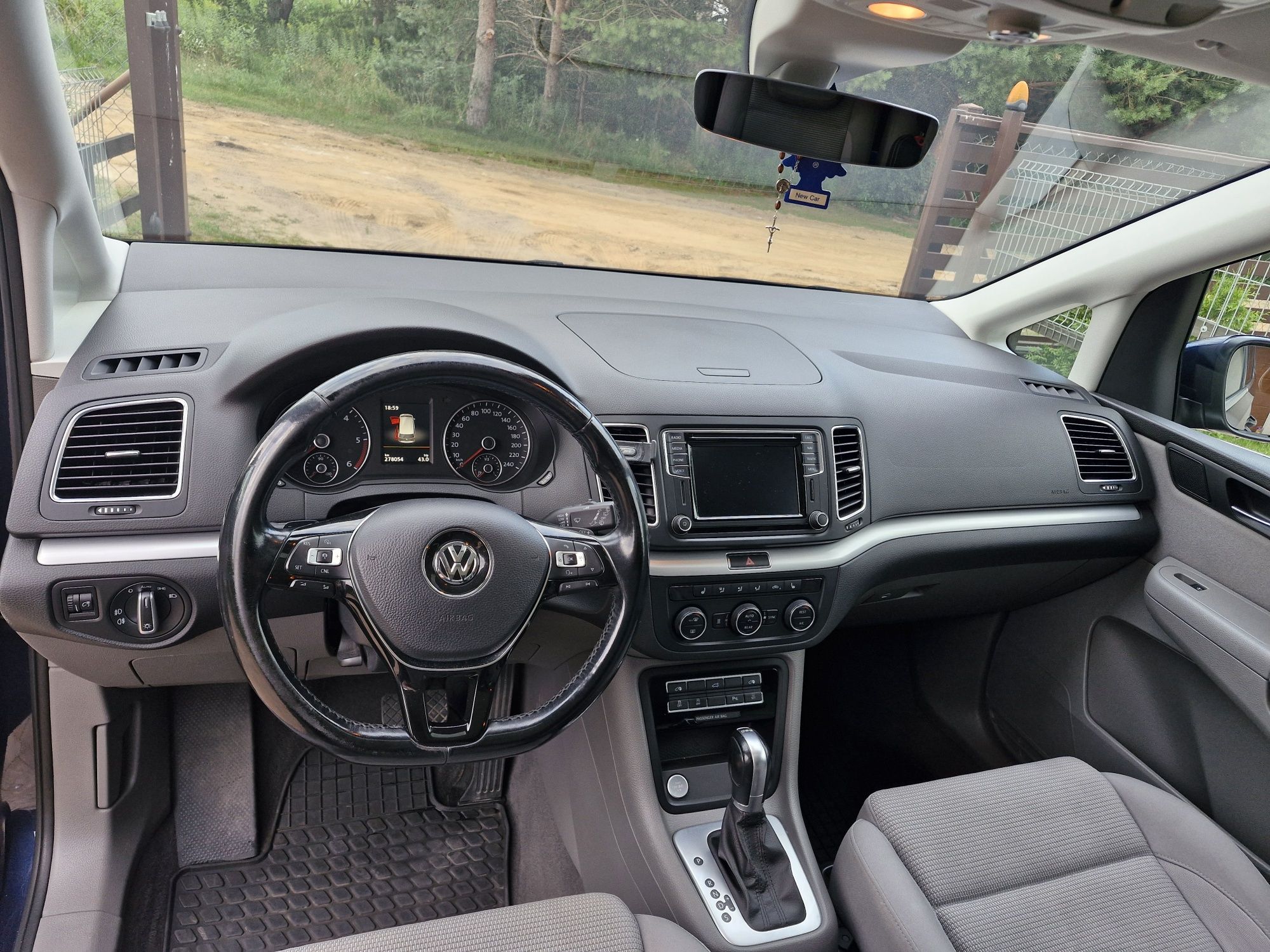 VW SHARAN 2.0tdi dsg 7 osobowy