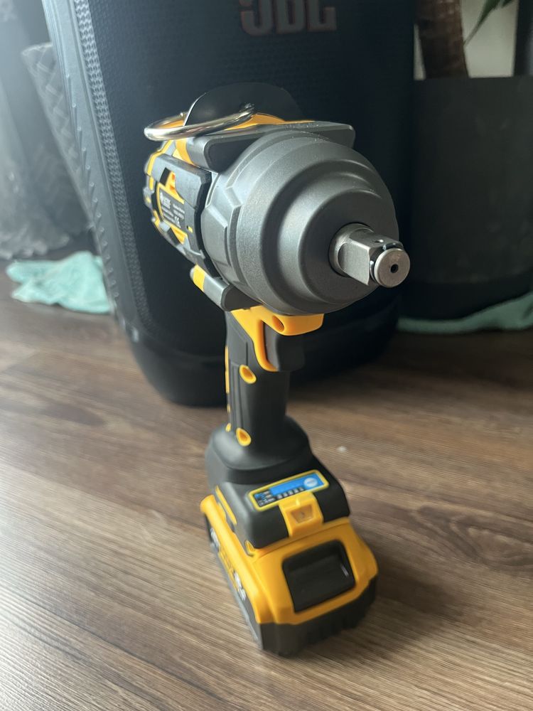 Klucz udarowy 1/2 1000nm pod dewalt bateria 8.4ah